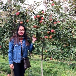 Meet your Posher, Evelyn